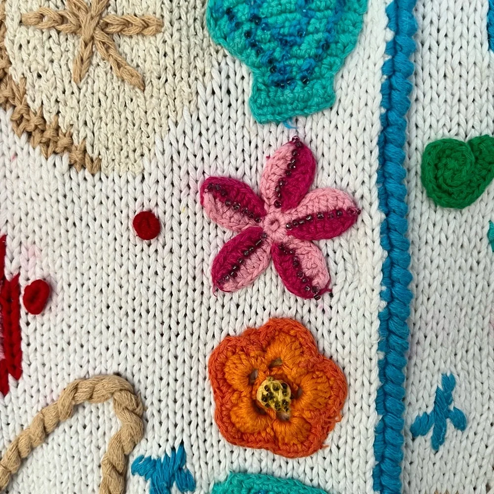 Vintage Eagle’s Eye Hand Knit Beach Themed Vest, Size Small - Picture 13 of 15